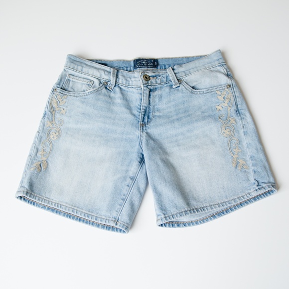 Lucky Brand The Roll Up Embroidered  Denim Shorts Size 0 - Picture 1 of 13